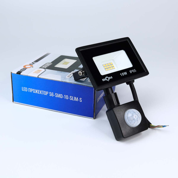 Светодиодный прожектор BIOM S6 230V 10W 6200К IP65 Sensor (S6-SMD-10-Slim+Sens 6200K), 100024500